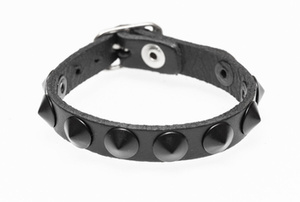 pieszczocha 1-rzędowa - CONE STUD BLACK