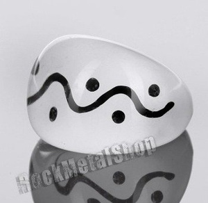 pierścień WZOREK biały