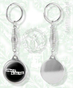 brelok ANARCHY IN THE U.K.