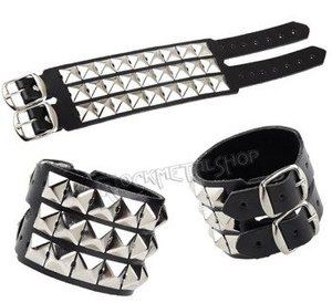 pieszczocha 3-rzędowa z ćwiekami PYRAMID