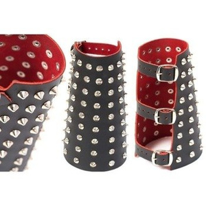 karwasz CONE STUD 9-RZĘDOWY