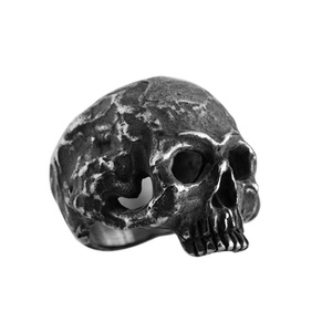 pierścień SKULL