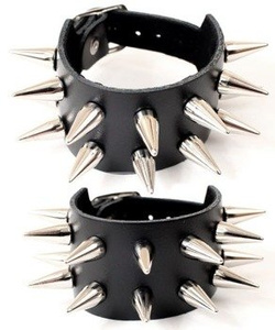 pieszczocha 2 -rzędowa z ćwiekami SPIKE WYSOKIE