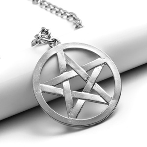 wisior + łańcuch PENTAGRAM