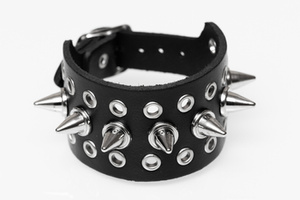 pieszczocha z ćwiekami 3-rzędowa SPIKE + OCZKA