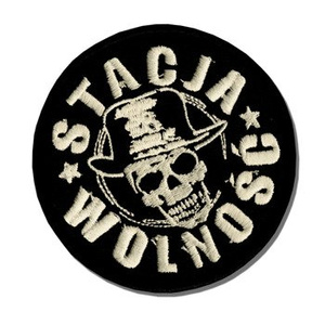 naszywka FARBEN LEHRE - STACJA WOLNOŚĆ