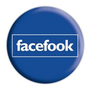 przypinka FACEFOOK