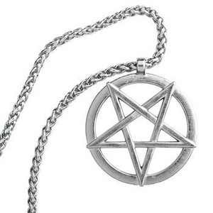 wisior + łańcuch PENTAGRAM