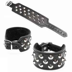 pieszczocha 3-rzędowa z ćwiekami CONE STUD  naprzemienna