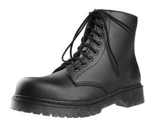 glany ALTERCORE czarne 8-dziurkowe (651 D VEGETARIAN BLACK) ciemny spód