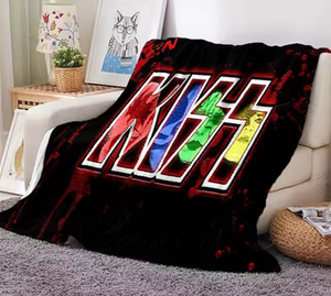 narzuta/koc KISS - LOGO