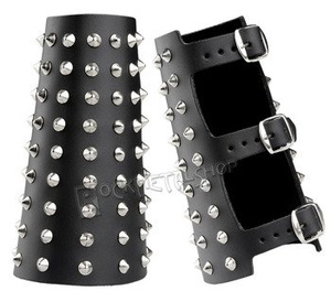 karwasz CONE STUD 9-RZĘDOWY