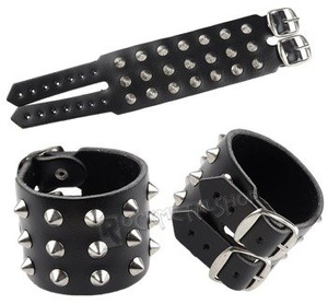 pieszczocha z ćwiekami cone_stud 3