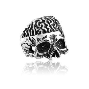 pierścień SKULL